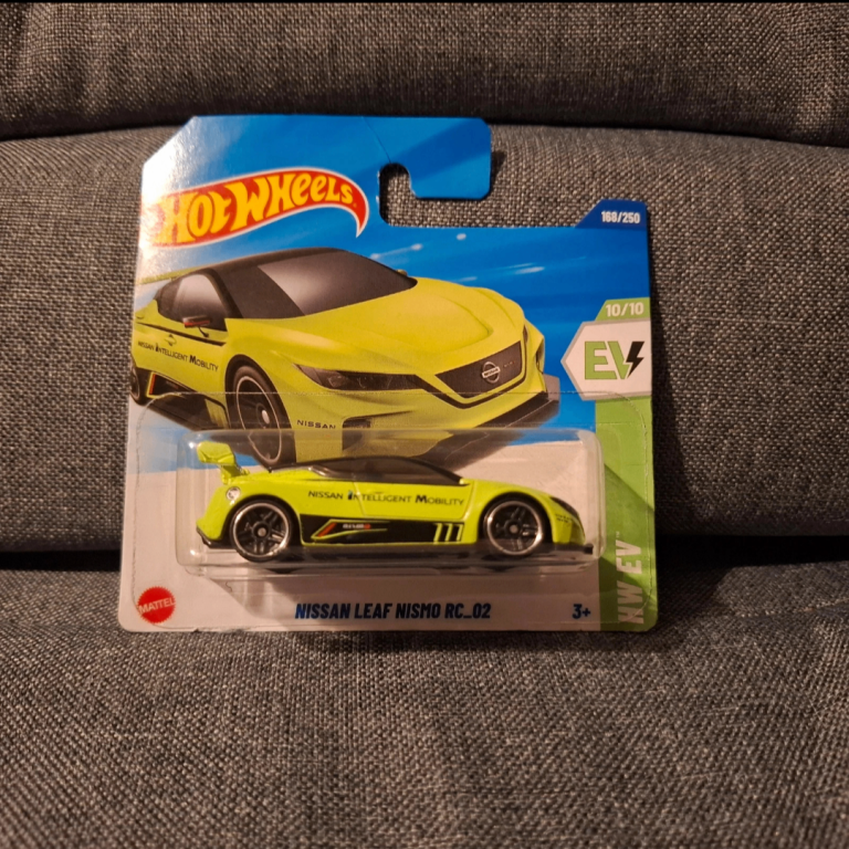 Hot Wheels Nissan Leaf Nismo Treasure Hunt, Rare Find