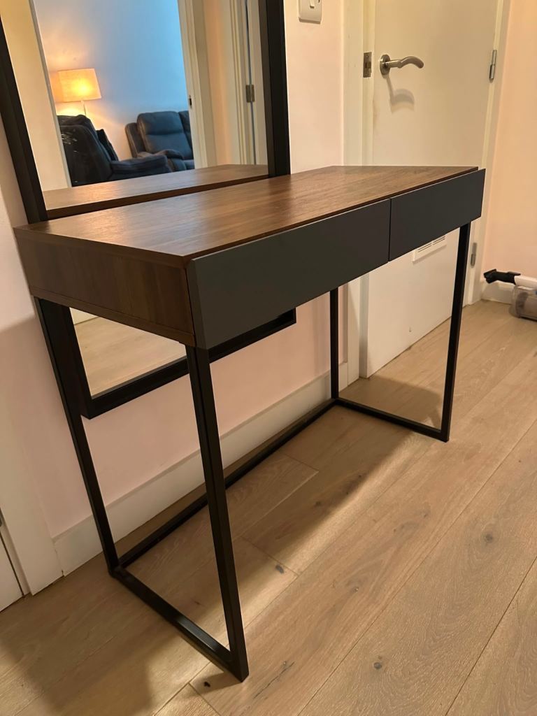 MADE Desk