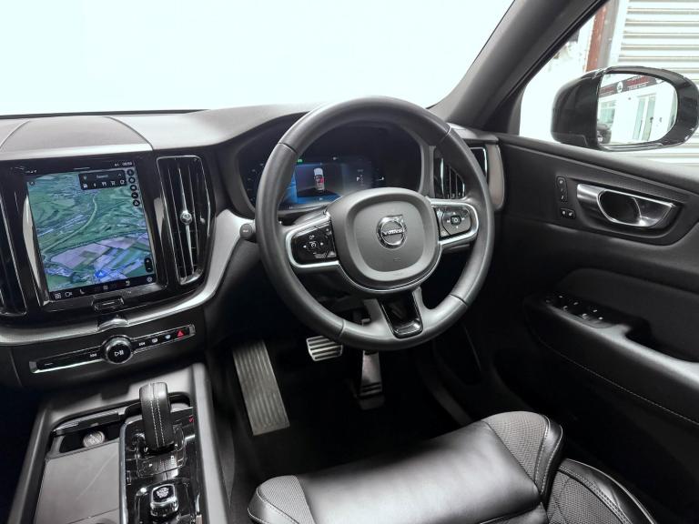 2021 Volvo XC60 R-Design Pro T8 AWD (390 hp) Auto ESTATE Petrol/Electric Hybrid Automatic