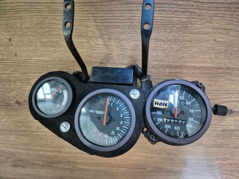 SUZUKI METER COMBINATION 