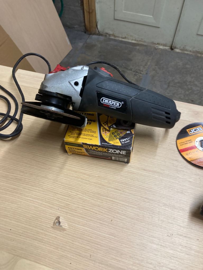 Draper angle grinder