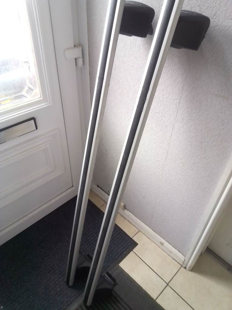 Halfords advanced  roof bars
