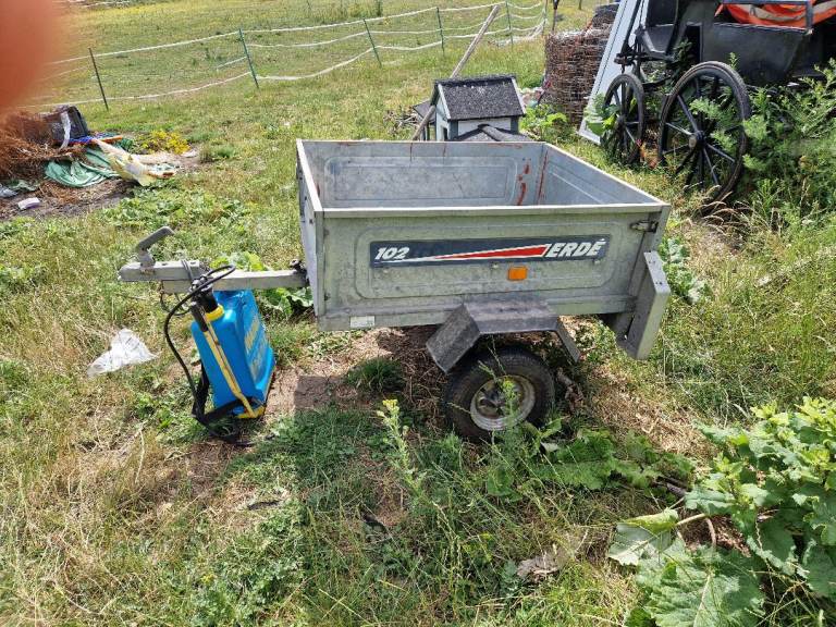Erde 102 lightweight tipping trailer comes with cover 