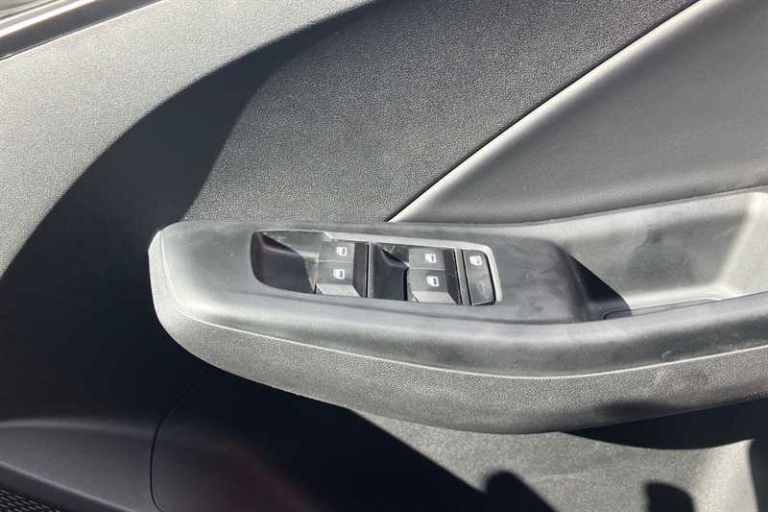 2025 MG MG3 1.5 Hybrid Trophy 5dr Auto HATCHBACK PETROL/ELECTRIC Automatic