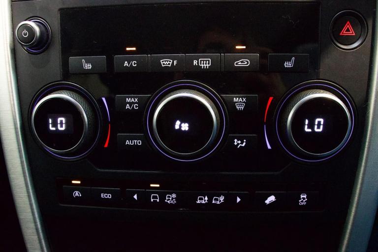 2016 Land Rover Discovery Sport 2.0 TD4 SE 5dr [5 seat] ESTATE DIESEL Manual