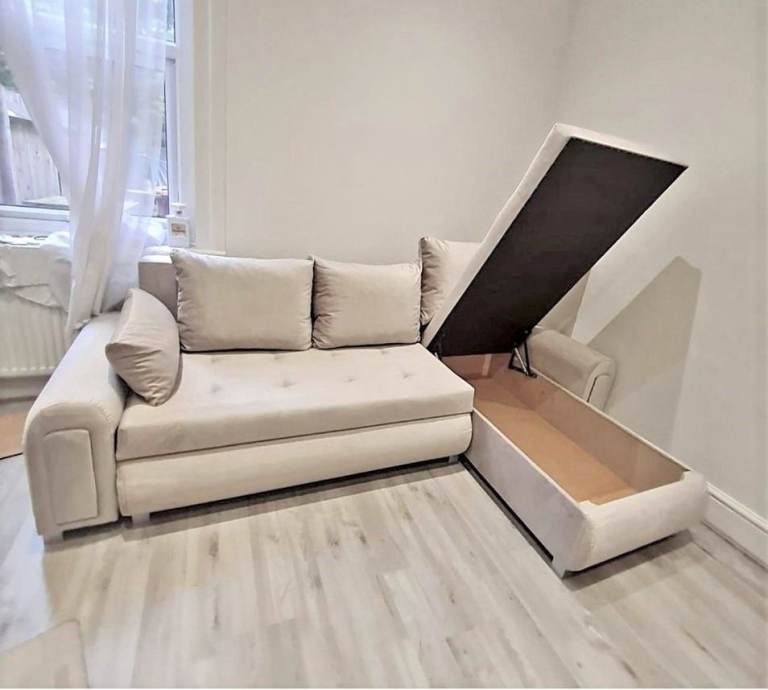 Cream Velvet Corner Sofa Bed | Pull Out Double Bed | Chaise Storage | Scatter Cushions | 3 in 1