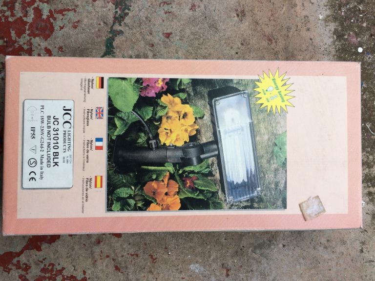 light for garden, patio, drive, statue, tree etc. summer/beach chair, 