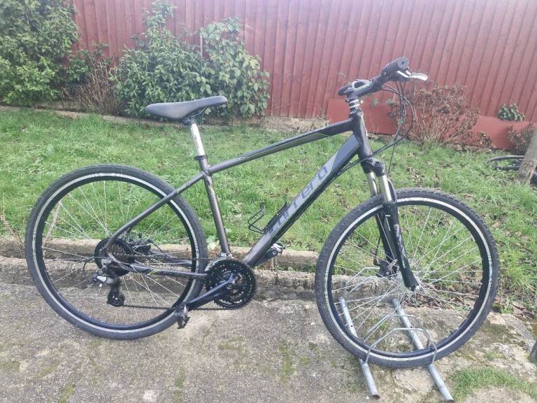 BOYS MENS GENTS ADULTS CARRERA CROSSFIRE 2 700cc WHEELS 19 INCH FRAME 21 SPEED BIKE BICYCLE