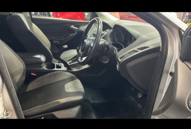Ford, FOCUS, Hatchback, 2013, Manual, 1560 (cc), 5 doors