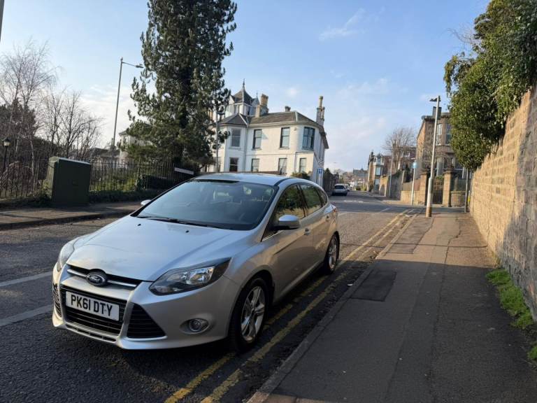Ford, FOCUS,zetec Hatchback, 2011, Manual, 1560 (cc), 5 doors