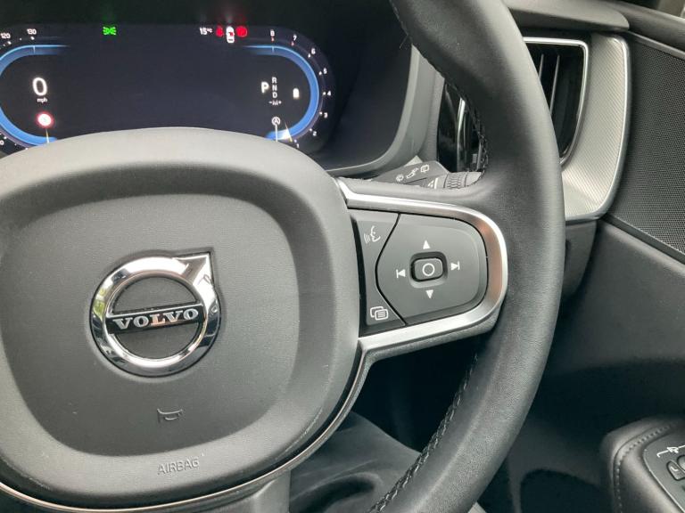 2023 Volvo XC60 2.0 B5p Core 5Dr Awd Geartronic SUV Petrol Automatic