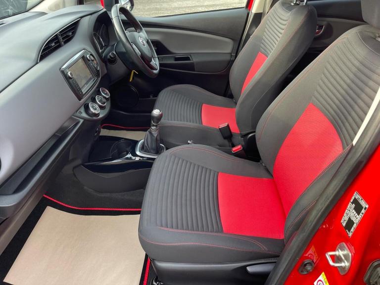 TOYOTA YARIS 1.33 Dual VVT-i Sport Euro 5 5dr Euro 5 2015