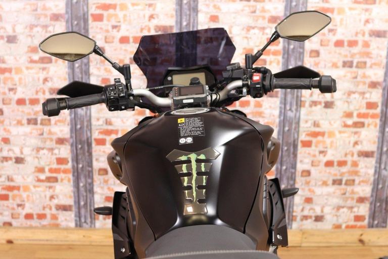 2019 YAMAHA MTN1000 MT-10 TOURER EDITION - 4,620 MILES - 2 OWNERS - EXTRAS