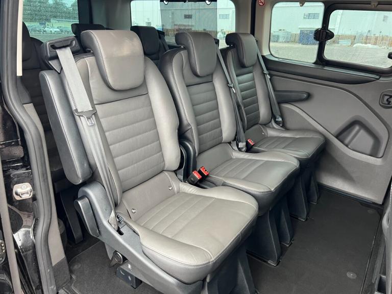 2021 Ford Tourneo Custom 320 TITANIUM ECOBLUE 9 SEATER Minibus Diesel/Ele Manual