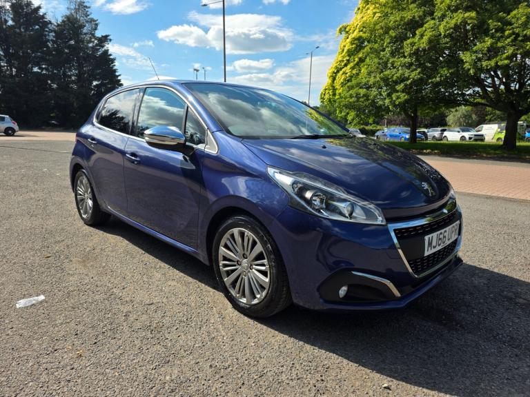 2017 Peugeot 208 1.2 PureTech 82 Allure 5dr HATCHBACK Petrol Manual