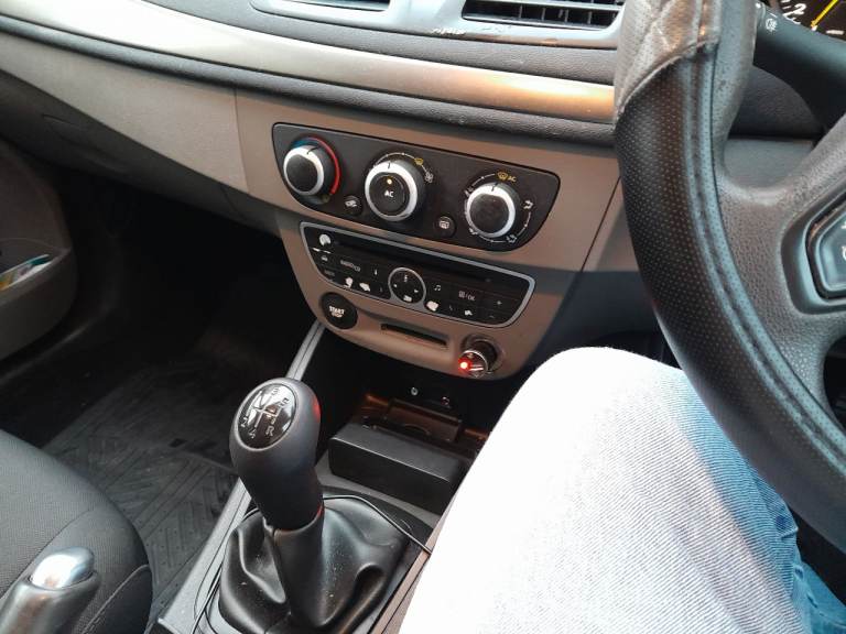 Renault, MEGANE, Hatchback, 2010, Manual, 1598 (cc), 5 doors