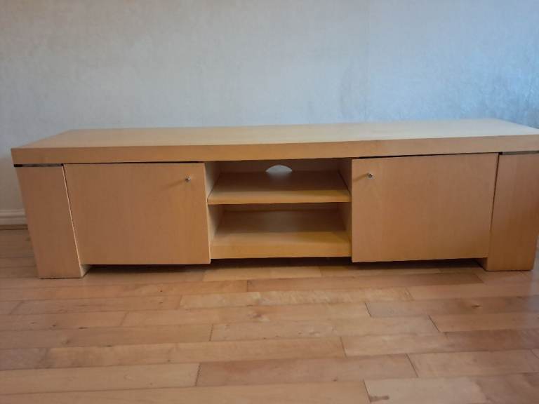 High quality solid pine wood TV unit/sideboard