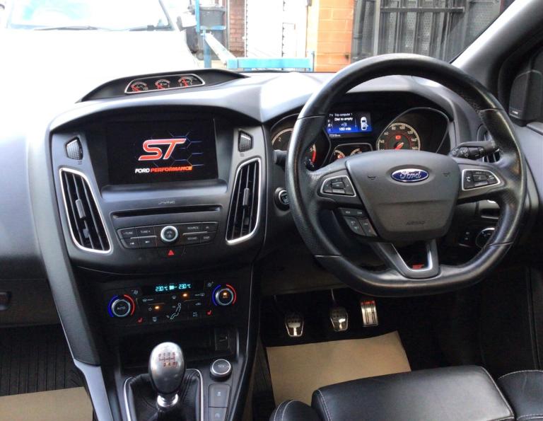 2018 Ford Focus 2.0 TDCi 185 ST-3 5dr ESTATE DIESEL Manual