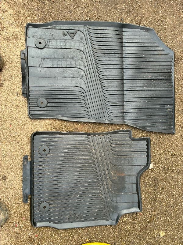 Audi A1 MK1 8X Front Black Rubber Floor Mats Set GENUINE ACCESSORY 8X2061501 041