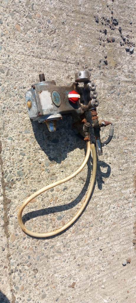 PTO pressure pump - CAT pumps triplex pump