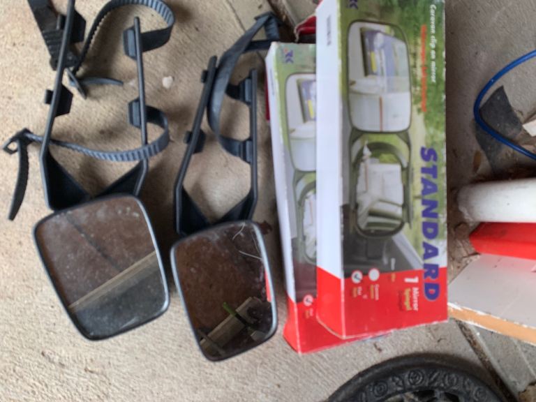 Extended car mirrors 