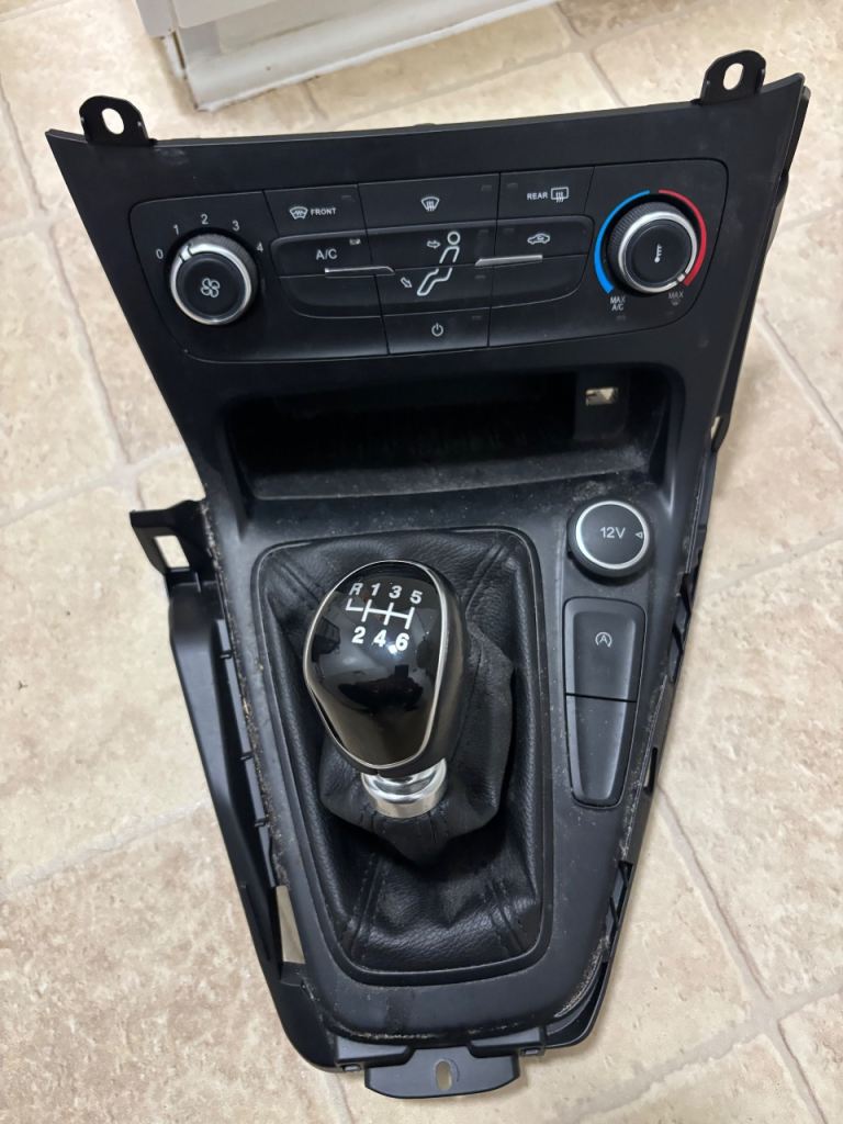 Heater control panel center console for ford focus mk3 2016