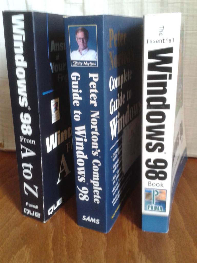 Windows 98 Manuals – Good Condition