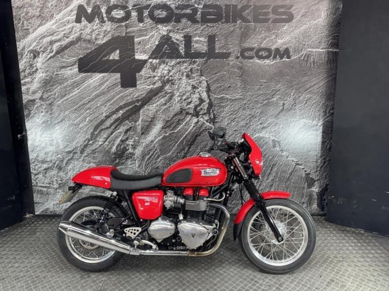 TRIUMPH THRUXTON 900 2009