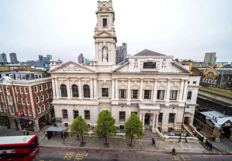 Flexible Serviced Spaces in EC1V For 10 to 17 People - Private Offices to Rent in Shoreditch