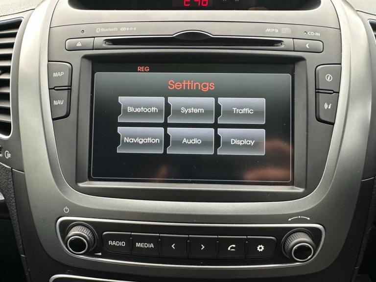 2014 Kia Sorento 2.2 CRDi KX-2 5dr Auto [Sat Nav] ESTATE Diesel Automatic