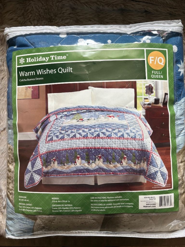 Holiday Time Warm Wishes Quilt - Full/Queen Size, New