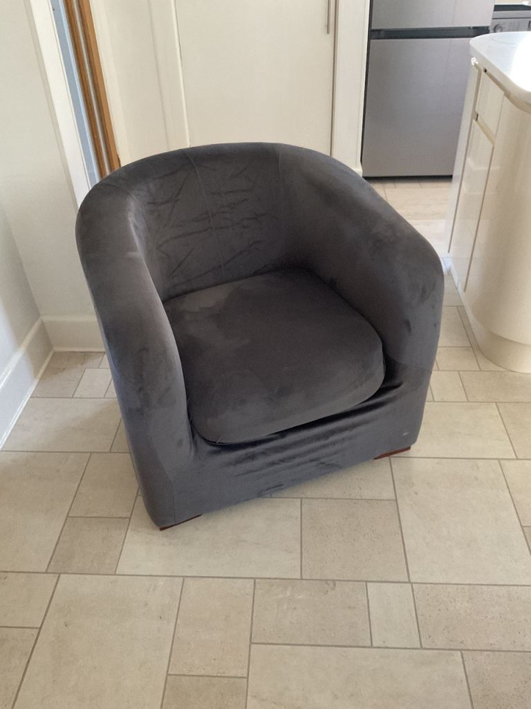 Tub chair