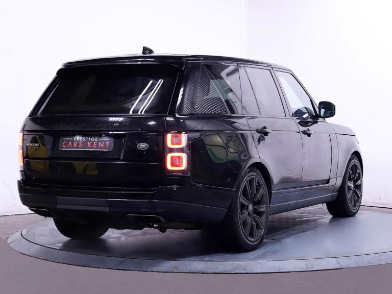 2020 Land Rover Range Rover 2.0 P400e 13.1kWh Vogue SUV 5dr Petrol Plug-in Hybrid Auto 4WD Euro 6...