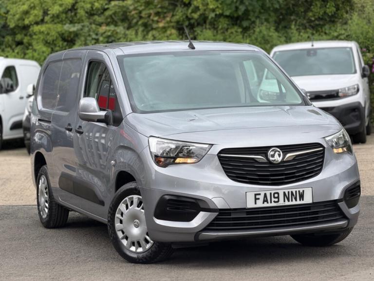 2019 Vauxhall Combo 1.6 Turbo D 2300 Sportive Panel Van 4dr Diesel Manual L2 H1 Euro 6 (s/s) (1 P...