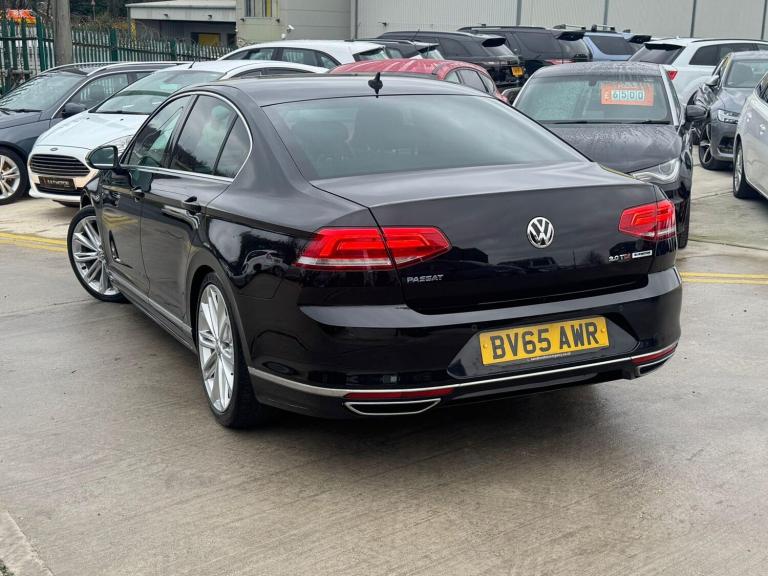 2015 Volkswagen Passat 2.0 TDI SCR 190 R-Line 4dr SALOON DIESEL Manual