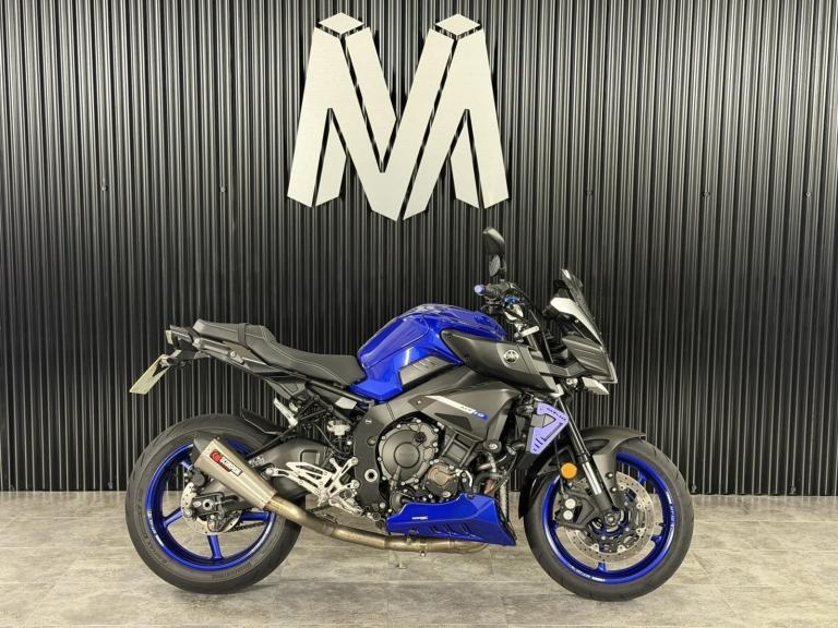2018 Yamaha MT-10 1000 Hyper-naked Petrol Manual Euro 4 (160 ps)