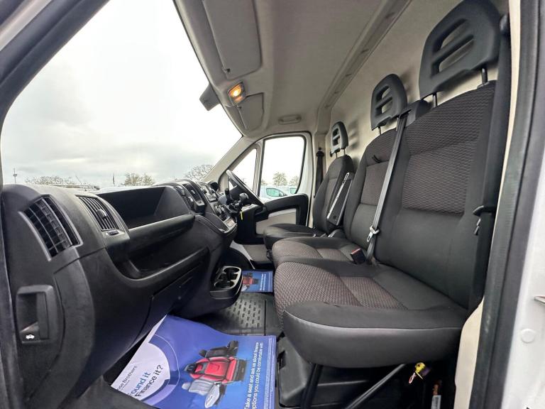 2018 Peugeot Boxer 2.0 BlueHDi H2 Professional Van 130ps PANEL VAN DIESEL Manual