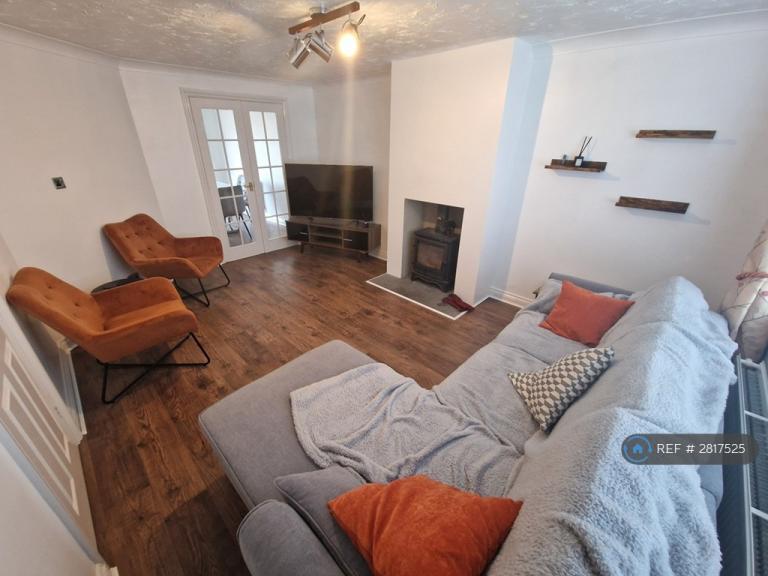 4 bedroom house in Sundew Close, Bedford, MK42 (4 bed) (#2817525)