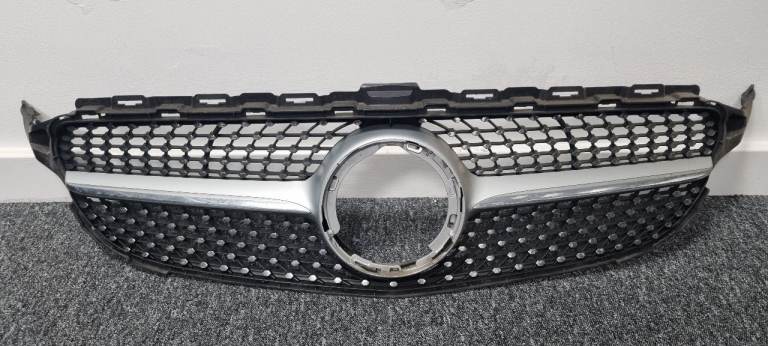 MERCEDES C CLASS W205 C205 A205 FRONT GRILL GENUINE A2058800307 RADAR DIAMOND 