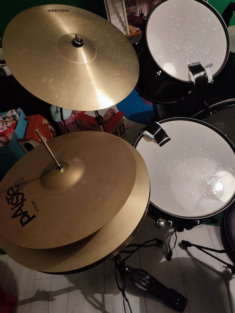 Mirage junior/beginner's drum kit 
