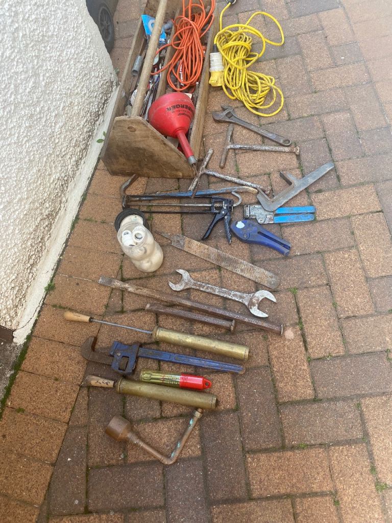 Garage clearance of tools , industrial lights , cables and odds and bods
