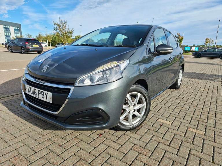 2017 SUPERB PEUGEOT 208 DIESEL-ULEZ FREE-FULL SERVICE HISTORY-ONLY £20 ROAD TAX/YEAR-BEST ON FUEL