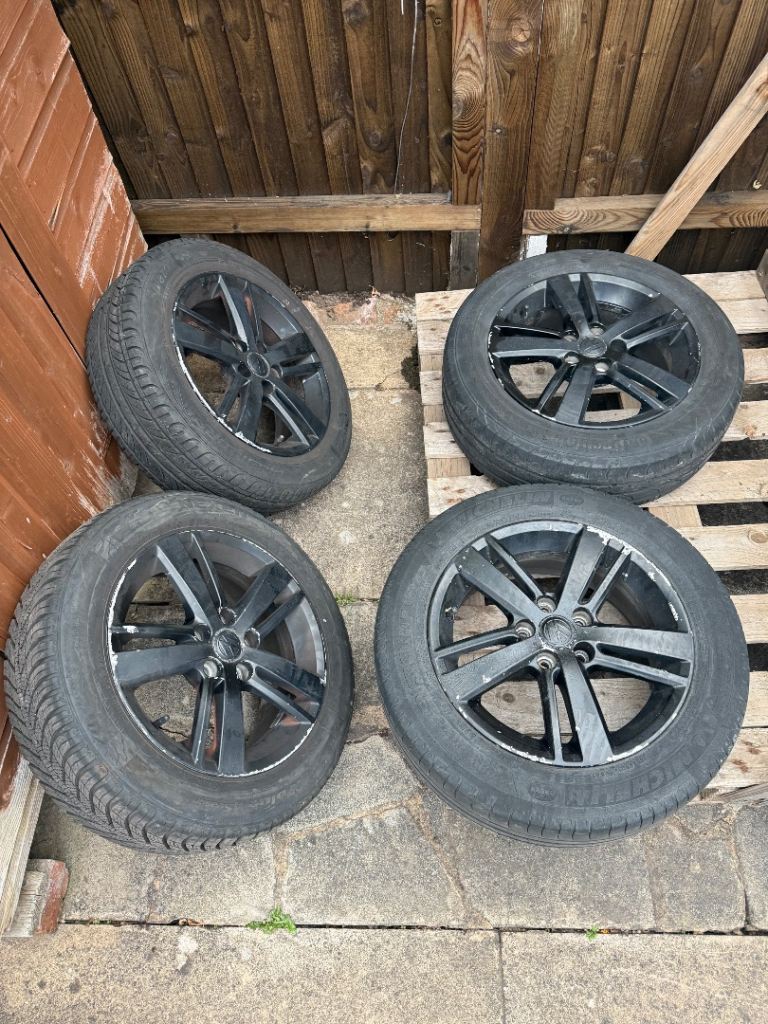 VW POLO 15 INCH ALLOYS WITH TYRES