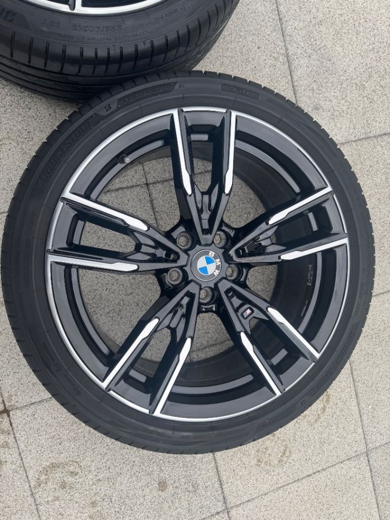BMW 19” G20 alloy wheels with Bridgestone tyres, like new.