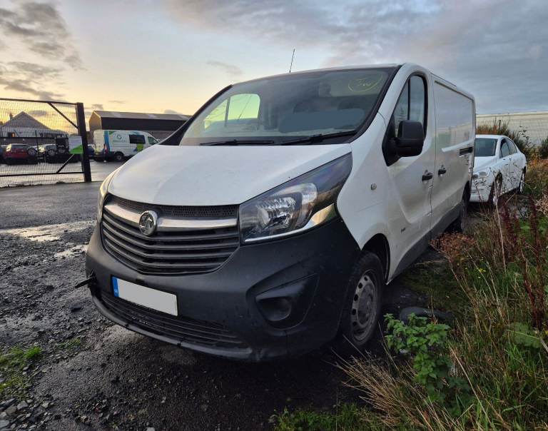 Vauxhall Vivaro 1.6 BREAKING PARTS SPARES ONLY 