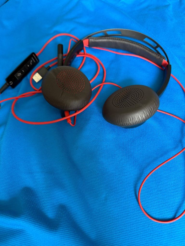 Poly Blackwire 5220 headset