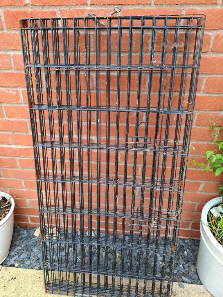 Metal Cage/Fence