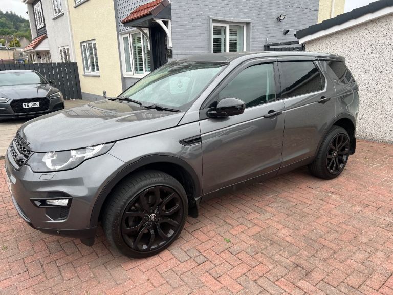  former keeper 2019  Land-rover discovery sport se tech td4 2L diesel 6 speed manual mot 1 year 