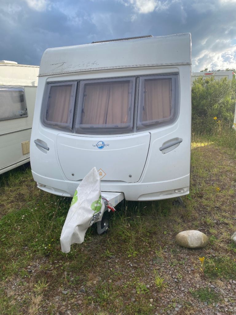 2007 lunar zenith six touring caravan 