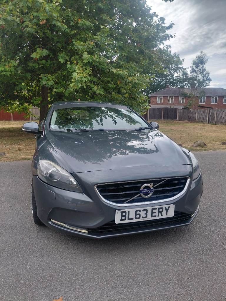 Volvo, V40, Hatchback, 2013, Manual, 1984 (cc), 5 doors